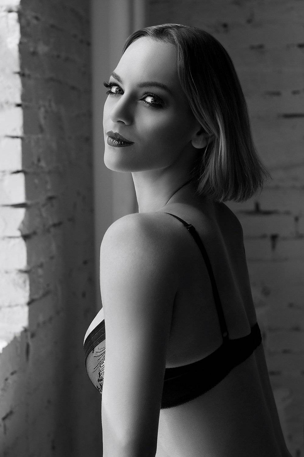 model, fine art, sexy, sensual, black and white, woman, female, body, erotica, glamour, curves, portrait, beautiful, fashion, blondie, red lips, natural light, beautiful,, Lajos Cs&aacute;ki