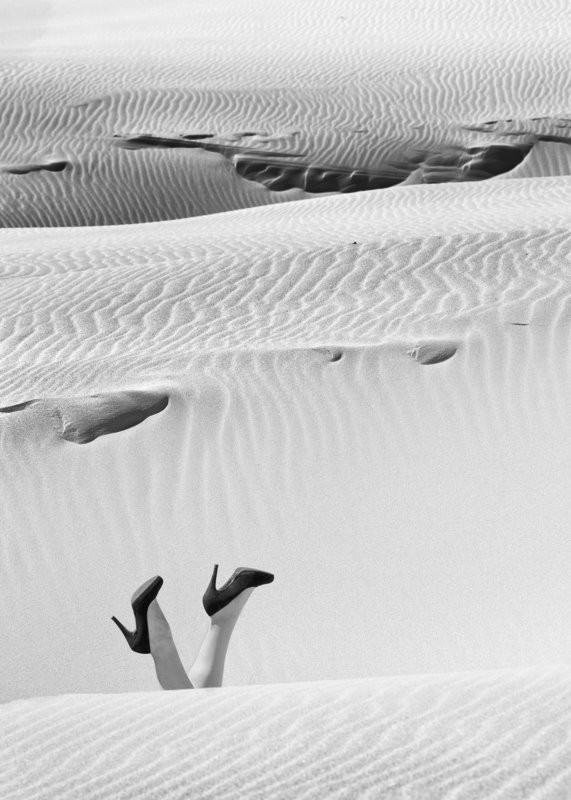 surrealism No title фото превью