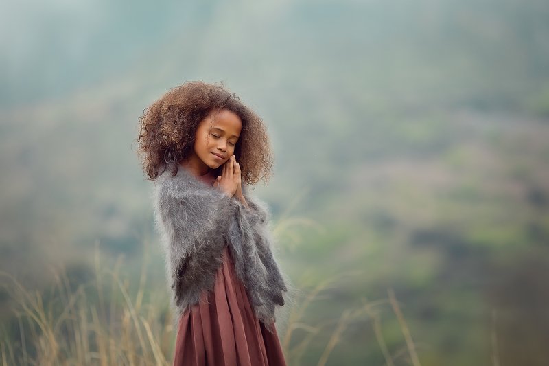 туман девочка кудри *** фото превью