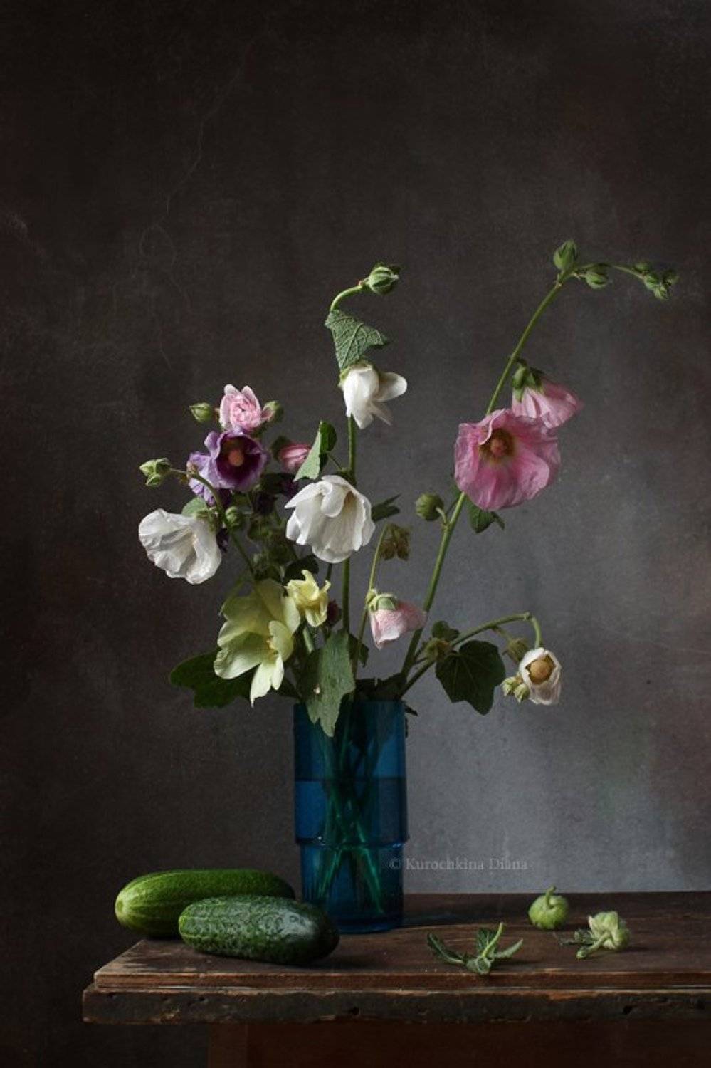 натюрморт, цветы, мальвы, огурцы, лето, Курочкина Диана