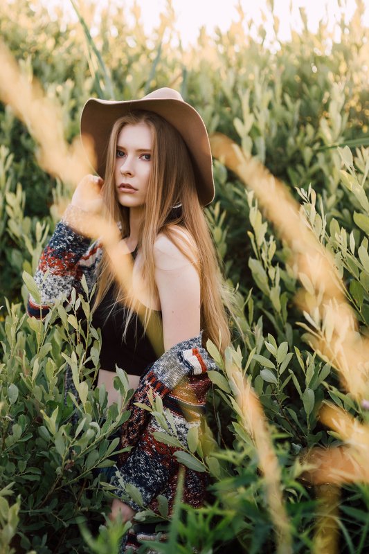 female, girl, woman, light, portrait, Ожидание фото превью