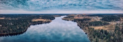 Широка река.