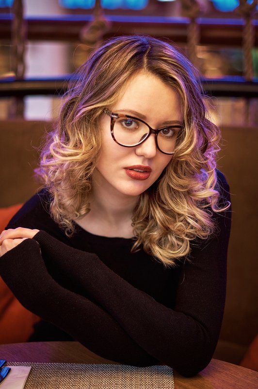 #портрет #portrait #модель #models #portrait_perfection #красивыйсвет #beatifullight #уличныйсвет #streetlight #фотосессия #фотосессиявмоскве #москва #nikon Запомни меня надолго... фото превью