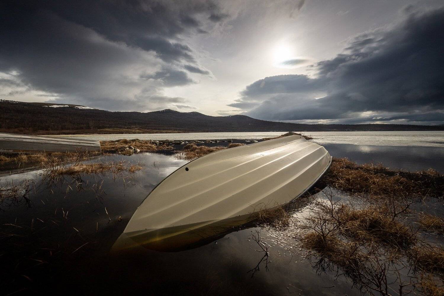 boat,shore,shoreline,dovre,dovrefjell,lake,norway,norwegian,, Adrian Szatewicz