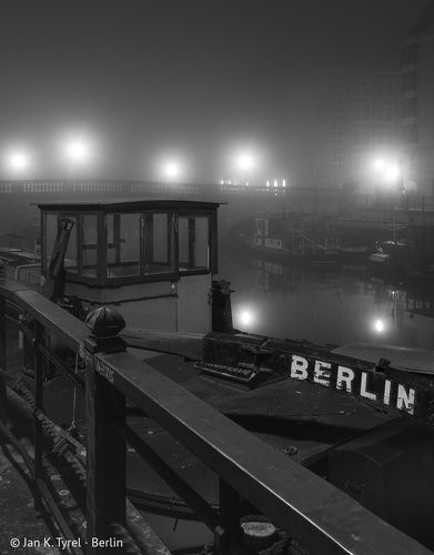 Berlin: Inner City - historic harbor (Fischerkiez / Fischerinsel)