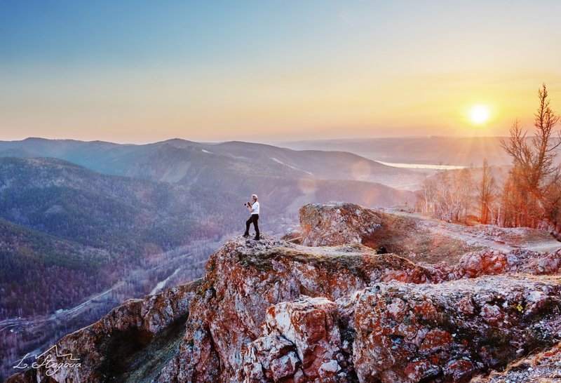 торгашинский хребет Над рекой фото превью