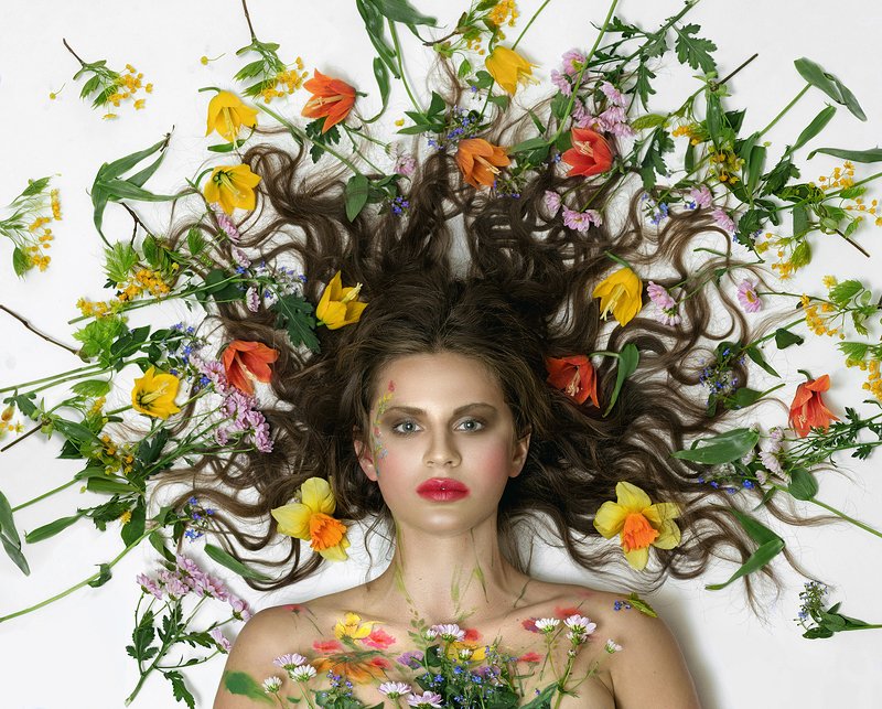 Портрет, девушка, Маргарита Гусева, цветы, портрет с цветами, Горгона, взрыв Весна фото превью