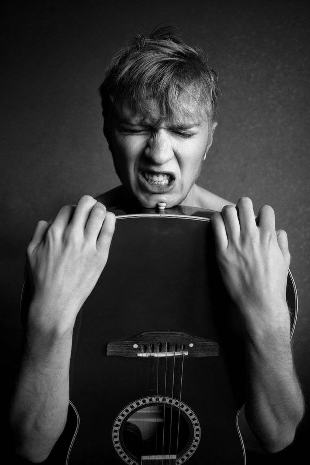 портрет, гитара, Євген Кукулка