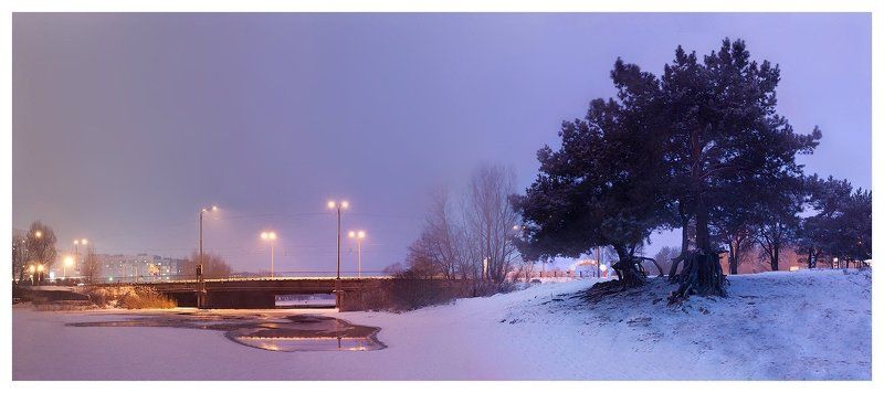закат, город, речка, сосна, фонари, мост Ванильный закат фото превью