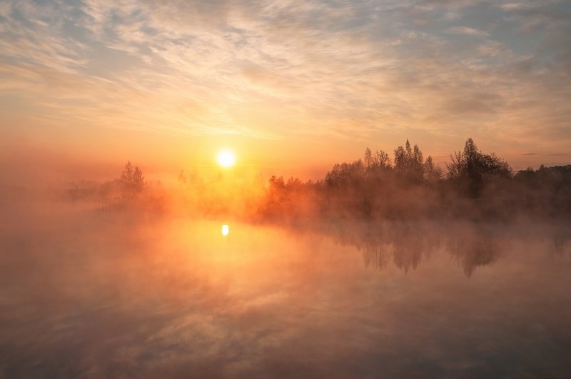 Рассвет в тумане. фото превью