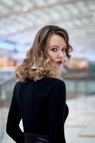 Знаешь, а ведь однажды я обернусь, чтобы взглянуть на прошлое.