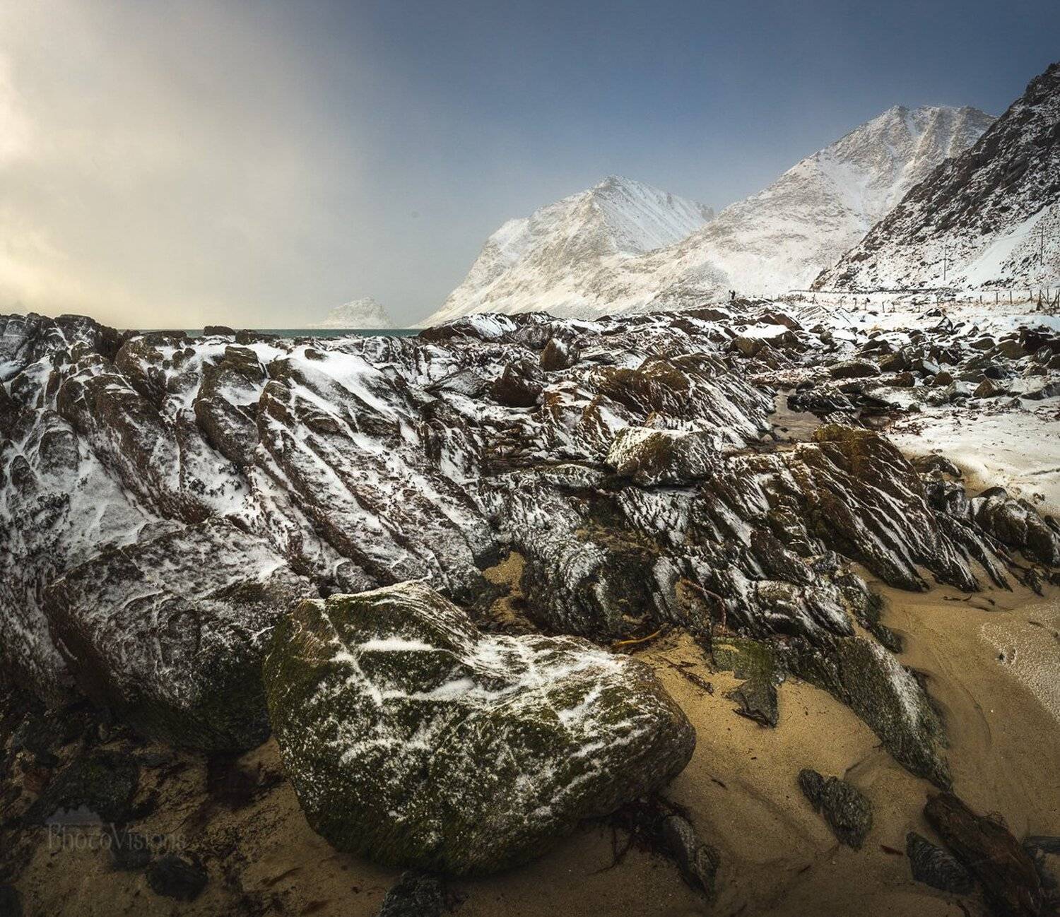 snow,winter,lofoten,light,rocks,shore,shoreline,sand,norway,norwegian,scandinavia,scandinavian,vik,, Adrian Szatewicz