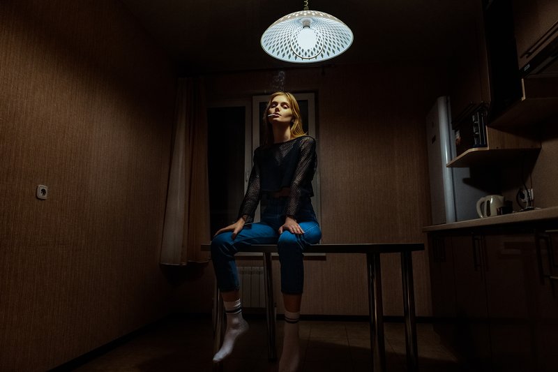 сигарета, девушка, кухня, атмосфера Home Made фото превью