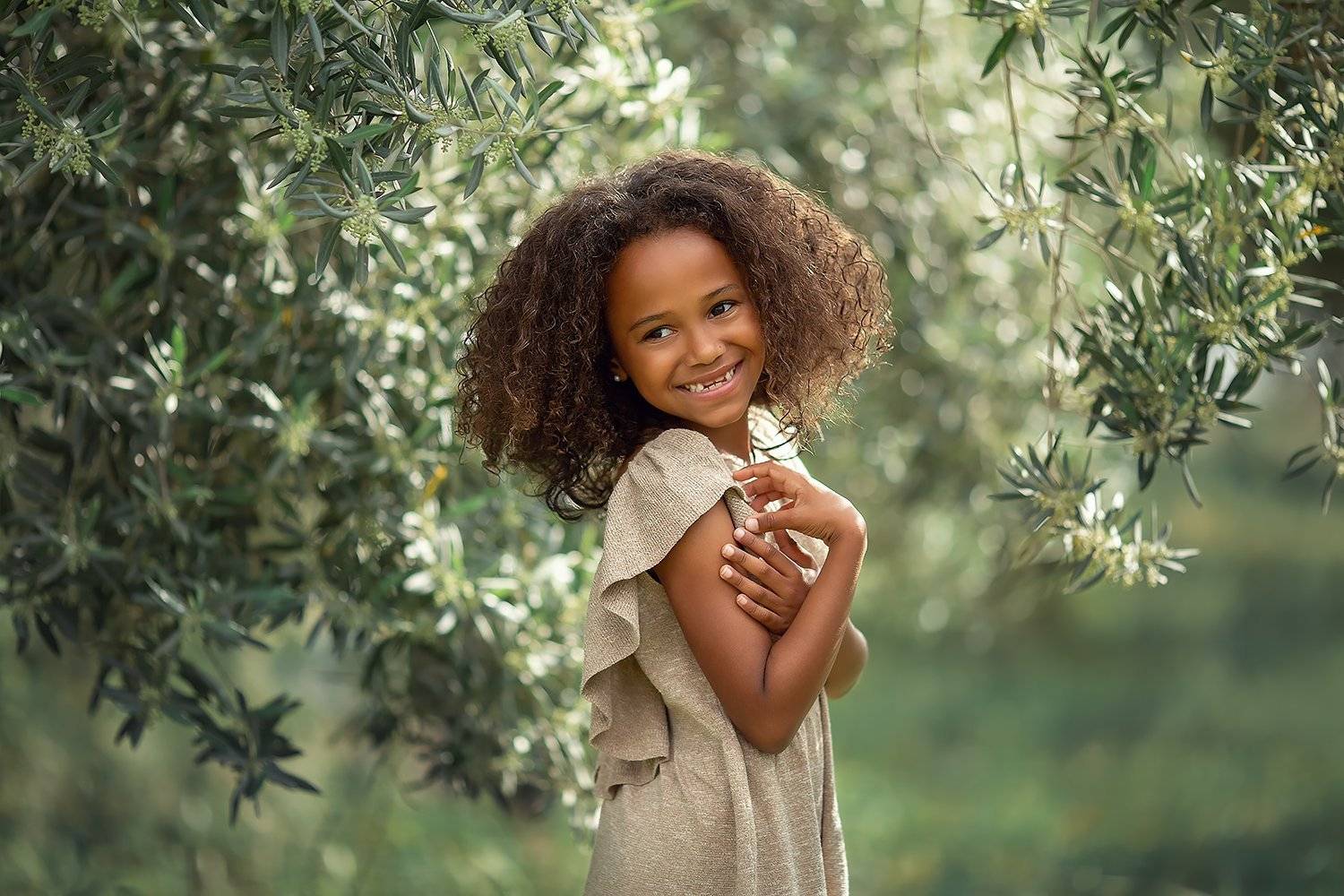 улыбка девочка кудряшки оливки, Екатерина Белоножкина