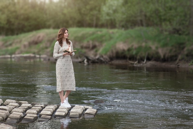 На берегу фото превью