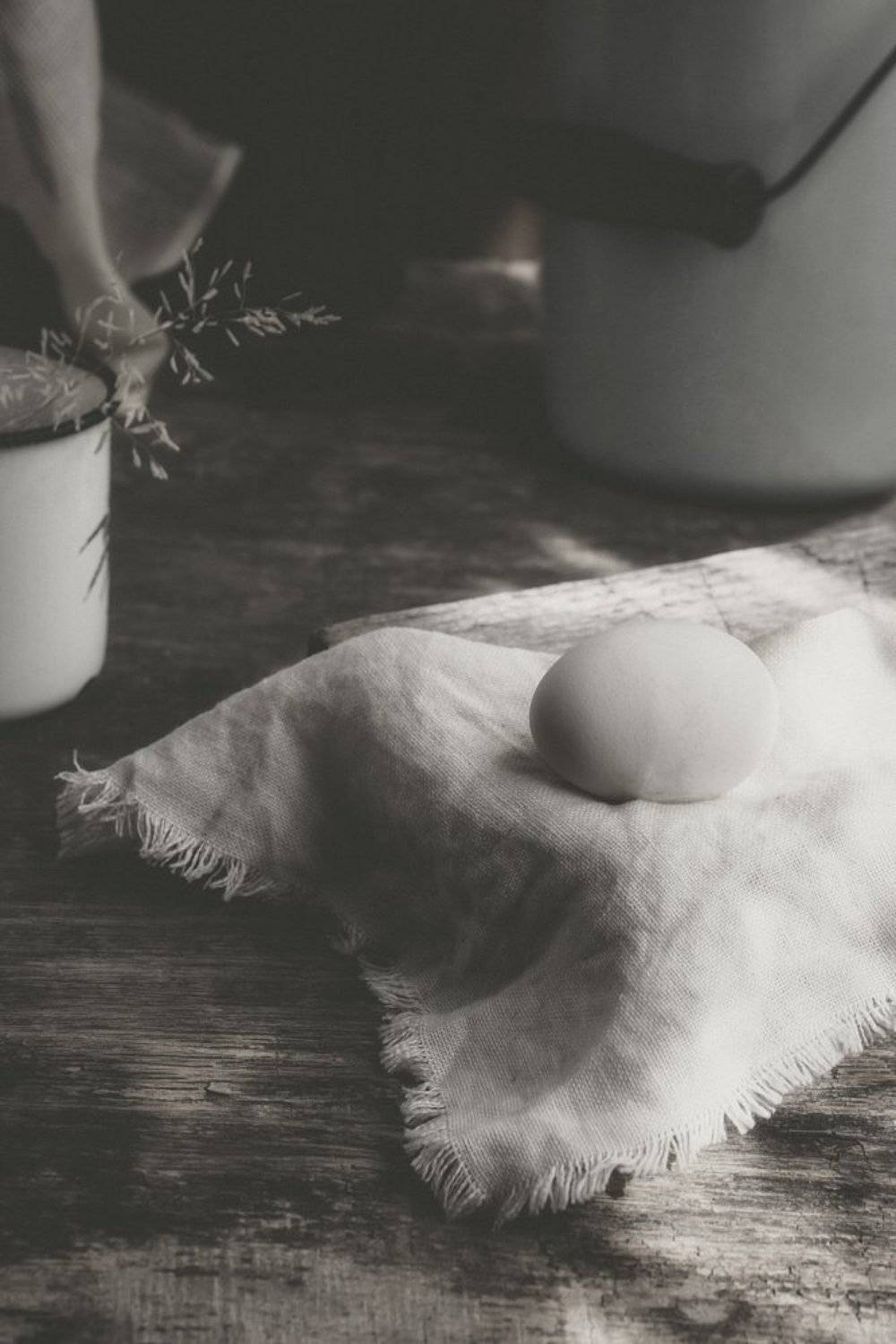 натюрморт, яйцо, грубая ткань,бидон,утро, Инна Грицик