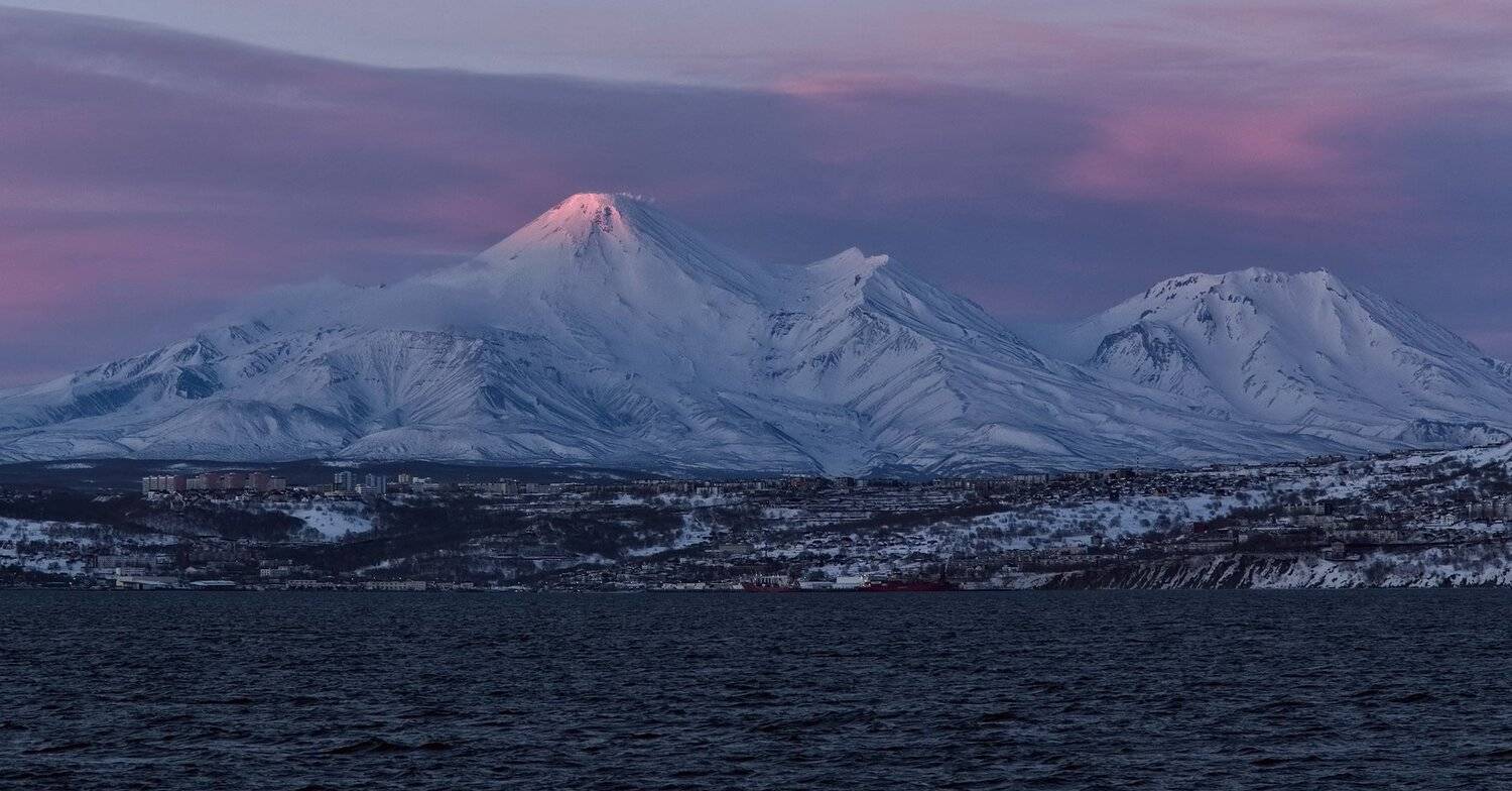 зима, вечер, вулканы, город, рейд, авачинский, козельский, бухта, Евгений Паршуков