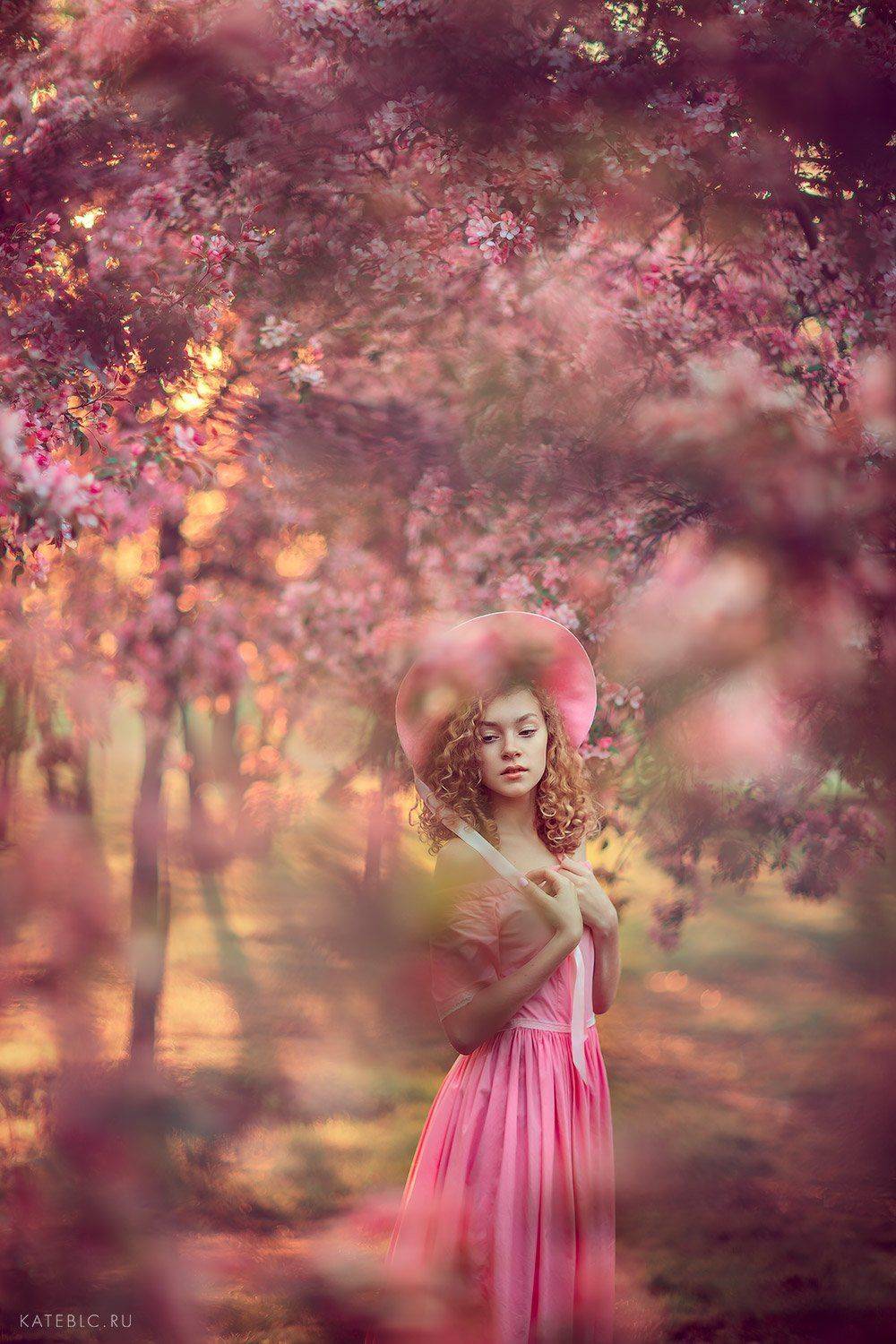 розовый, девушка, рассвет, солнце, детская фотосессия, детский фотограф, москва, цветение, Катрин Белоцерковская