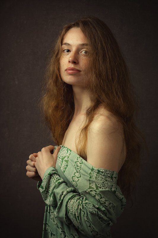 female, portrait, mood, sensuality, british, woman, dark, adult, face, people, one, person, look, retro, classic, tenderness, dream, redhead, Маринка фото превью