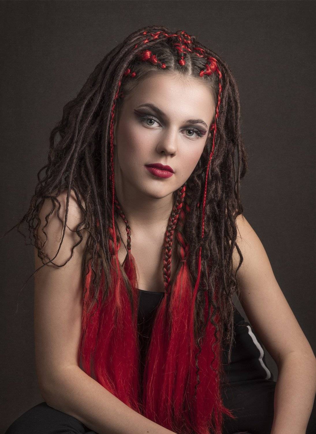 портрет , взгляд ,красивая девушка , цвет ,волосы , красивые губы ,нежность , таинственность, Natalia Kholodova