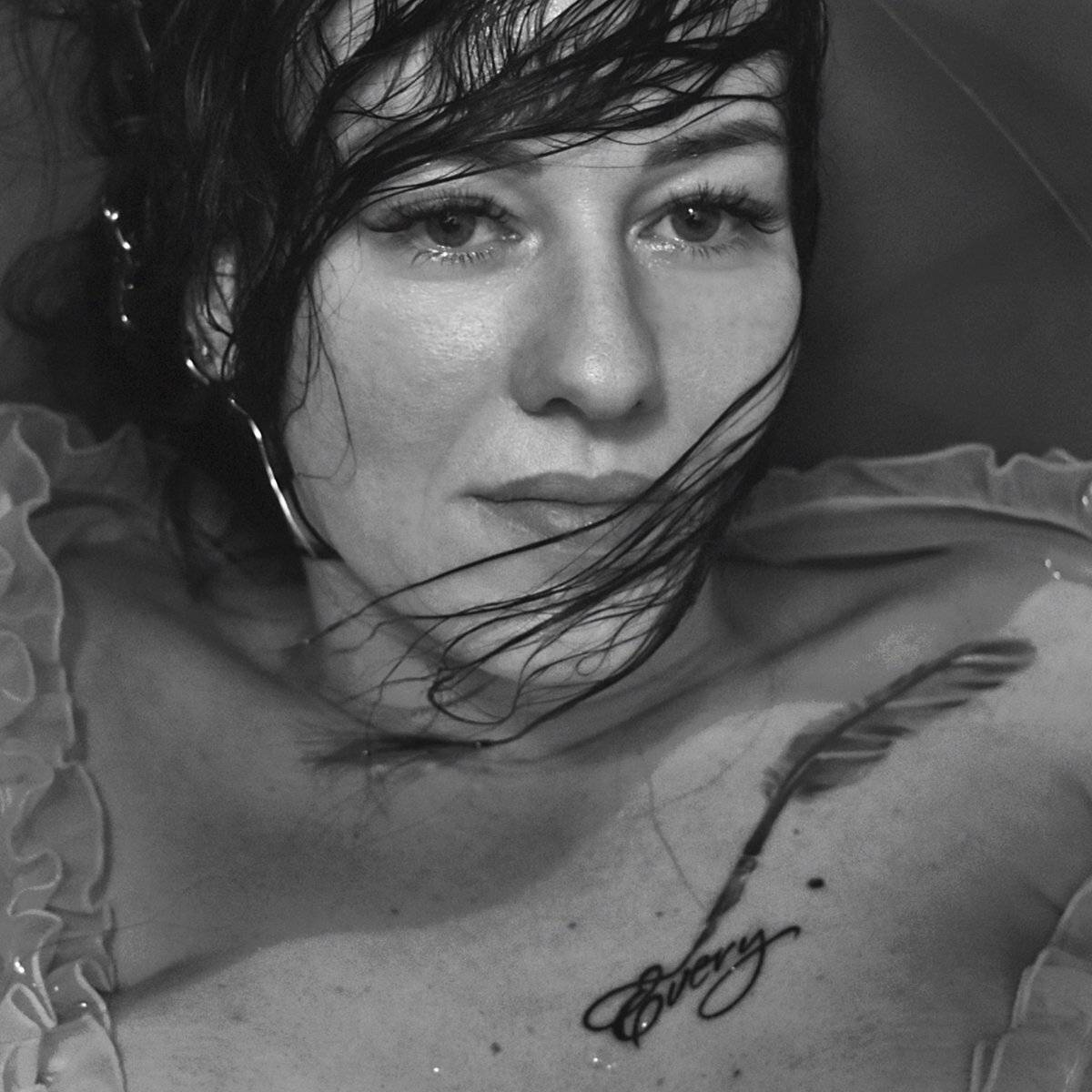 девушка, портрет, глаза, взгляд, волосы, чб, апатиты, Николай Смоляк