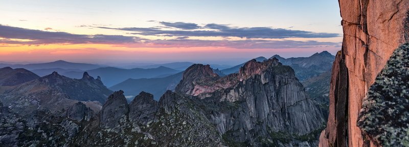 горы, россия, сибирь, саяны, западный саян, ергаки, путешествие, поход, приключения, ник васильев, панорама, сумерки, спящий саян Сумерки Спящего Саяна. фото превью