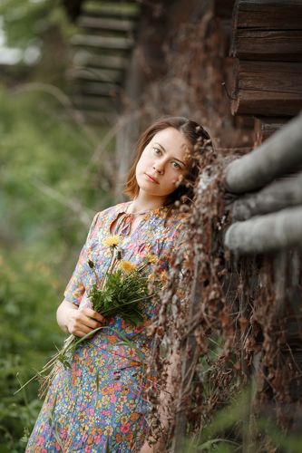 Оля