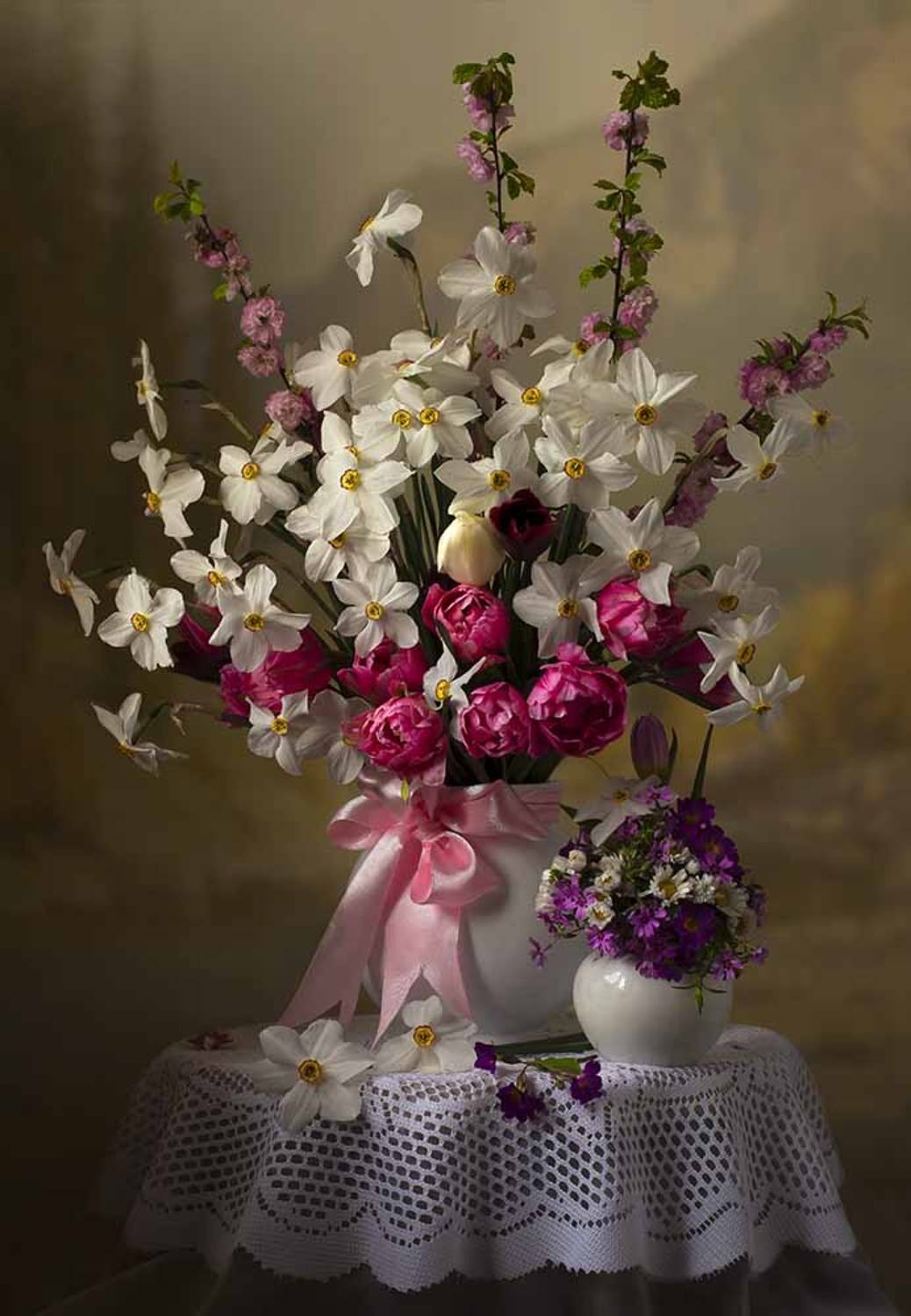 натюрморт с нарциссами,с тюльпанами,весна,букет,цветы,художественное фото,искусство., Людмила Костюченко