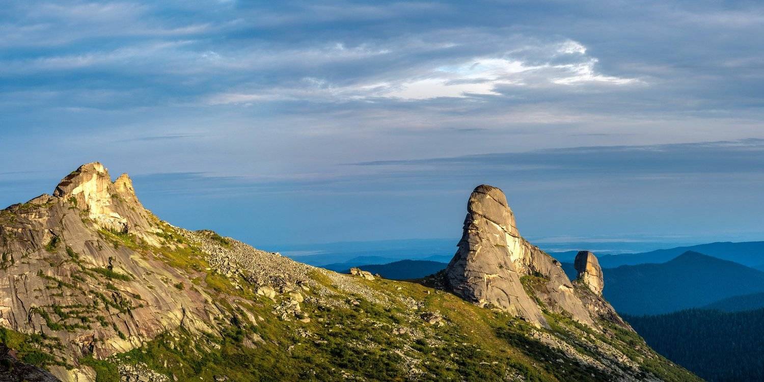 горы, россия, сибирь, саяны, западный саян, ергаки, путешествие, поход, приключения, ник васильев, скала кит, утро, рассвет, Николай Васильев
