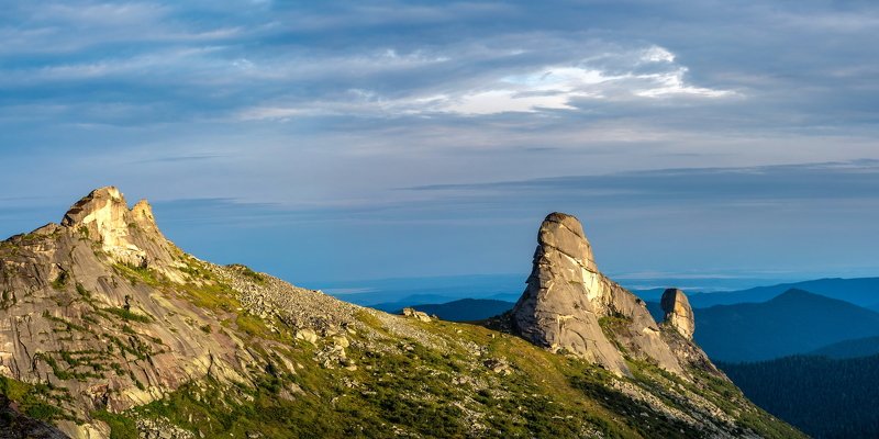 горы, россия, сибирь, саяны, западный саян, ергаки, путешествие, поход, приключения, ник васильев, скала кит, утро, рассвет Кит утренний. фото превью