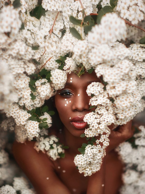 невеста,черная кожа,белые цветы,портрет,девушка,красивая девушка,весна Невеста фото превью