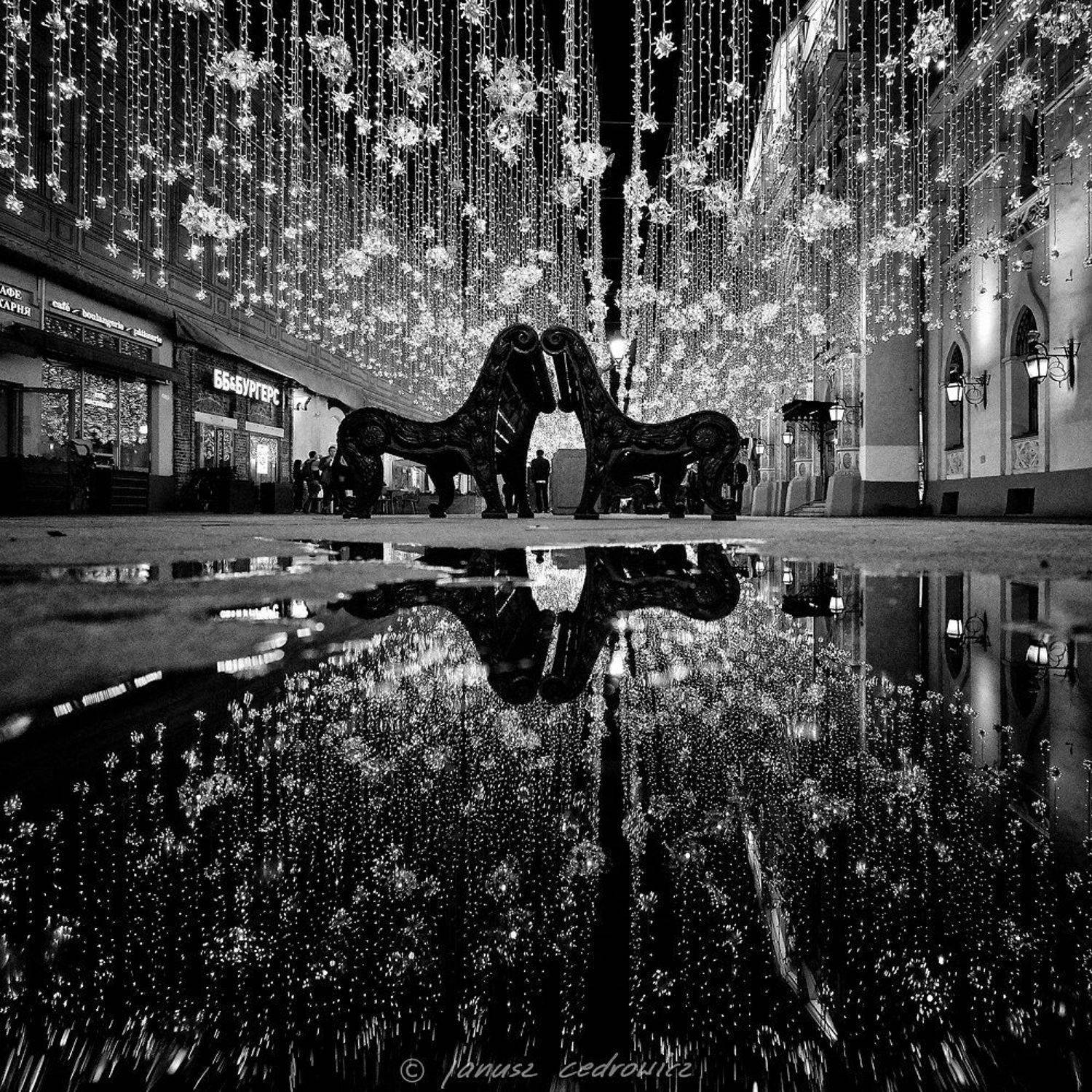 russia,moscow,nikolskaya,street,city,blackandwhite,monochrome,mirror,water,walk,lights,night,, Janusz Cedrowicz