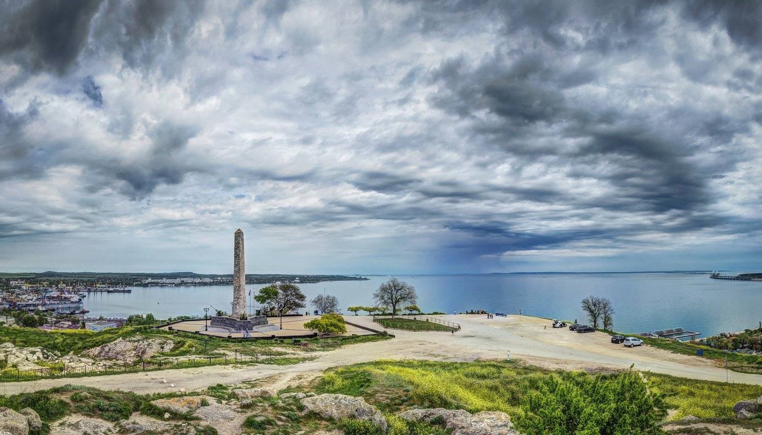 весна, небо, гора митридат, обелиск славы, керченский пролив, черное море, керчь, крым, россия, Анатолий Щербак