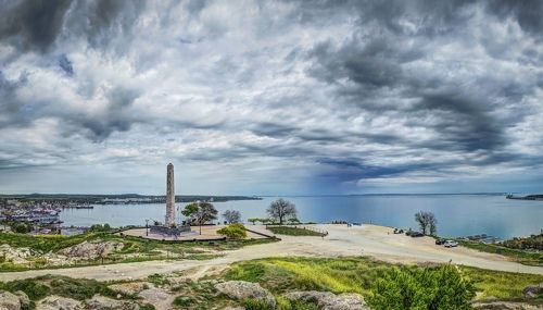 К характеру майского неба.