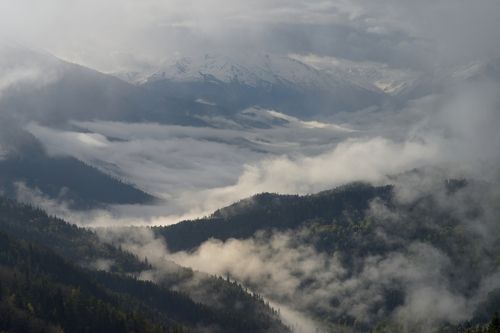 Рассвет в горах Кавказа