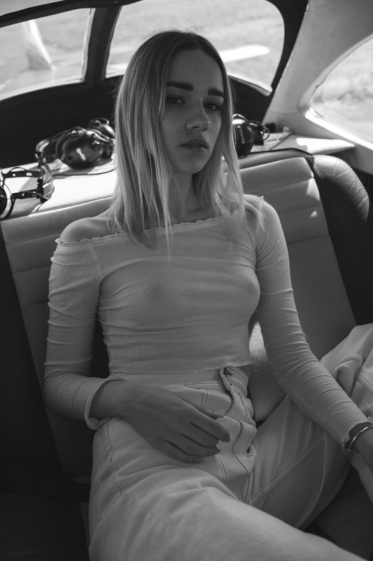 девушка, чб, портрет Алина фото превью