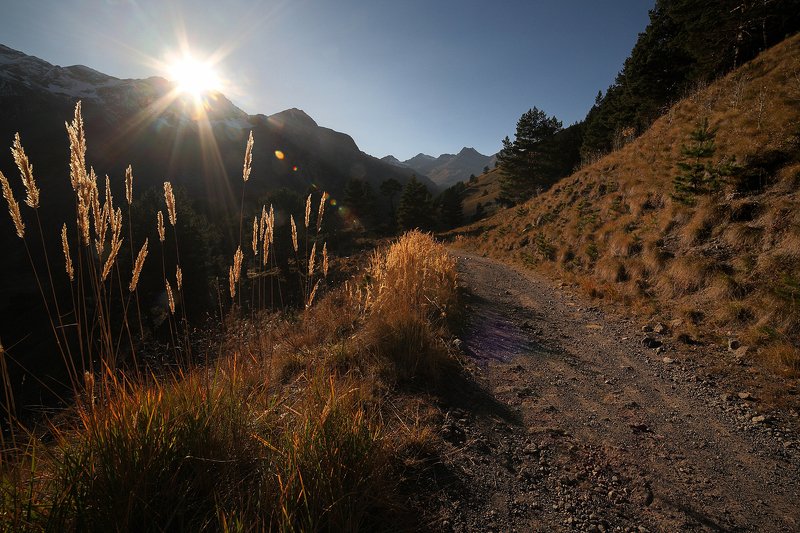 эльбрус, осень, кабардино-балкария, горы Приэльбрусье на закате фото превью