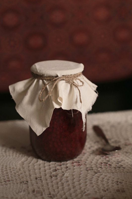 дети портрет девочка сладкоежка варенье Сладкоежка фото превью