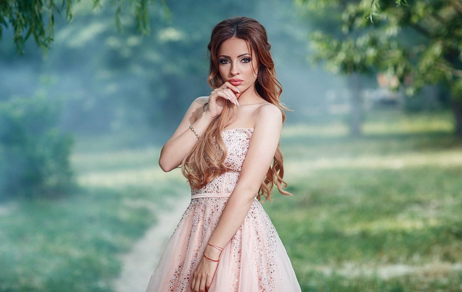 , Деян Романов