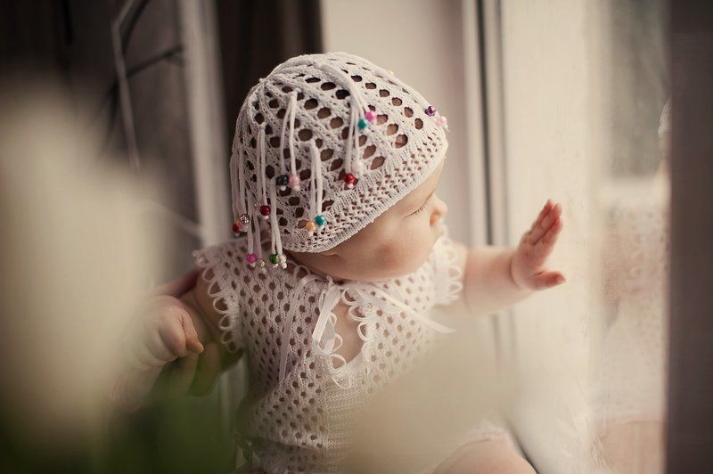 ребенок, утро, окно, свет Доброе утро мир! фото превью