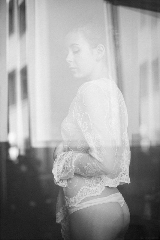 lost in thought фото превью