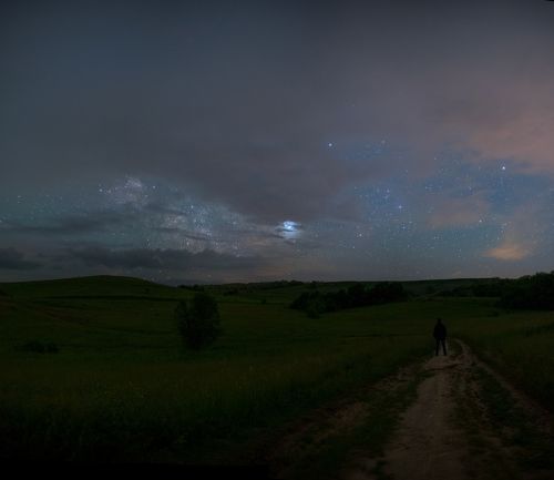 Облачная ночь перед грозой