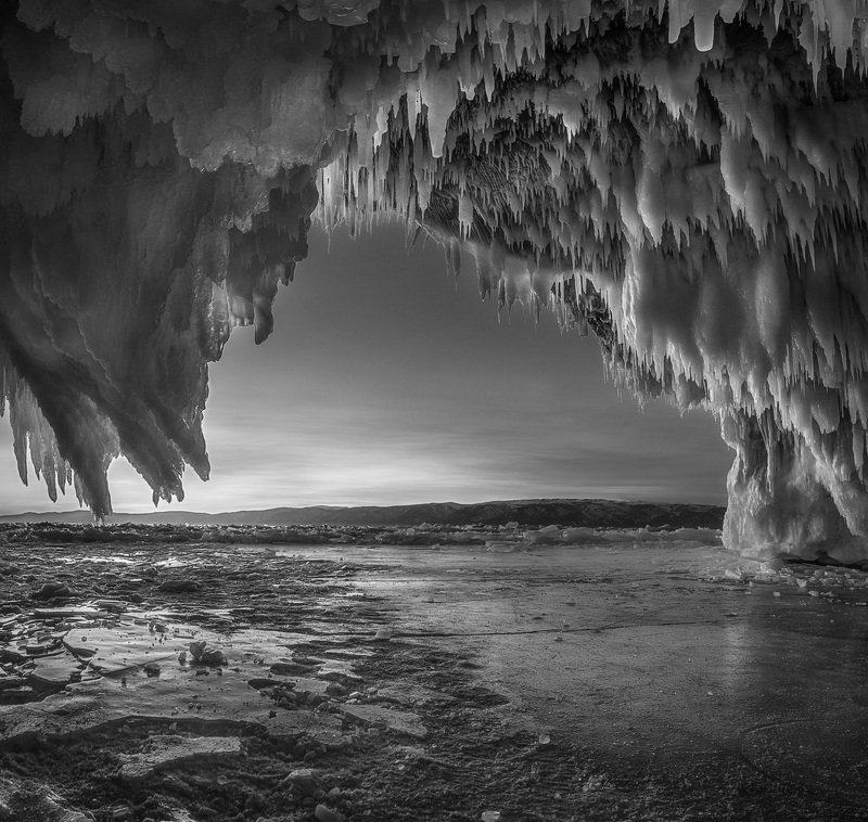 байкал, зима, лед, снег, путешествие, закат, пещера, сосульки Ледяное царство фото превью