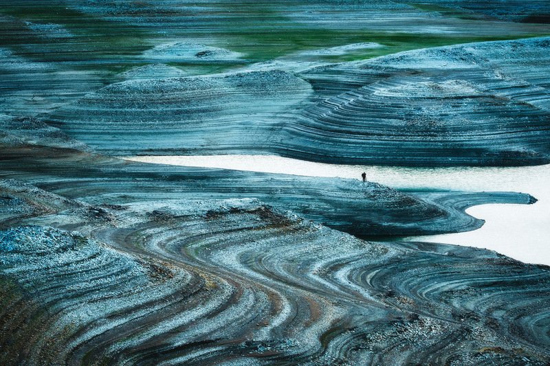 россия, дагестан, кавказ, горы, озеро, водохранилище, пейзаж, рассвет, весна, восход солнца, отражение, природа, линии, гэс, берег Природные лекала фото превью