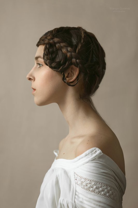 Портрет, девушка, косы, прическа, художественное, история,  Портрет с косами фото превью