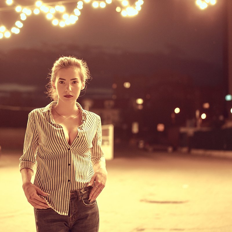 ульяновск, девушка, вечер, улица, рубашка, джинсы, лампа *** фото превью