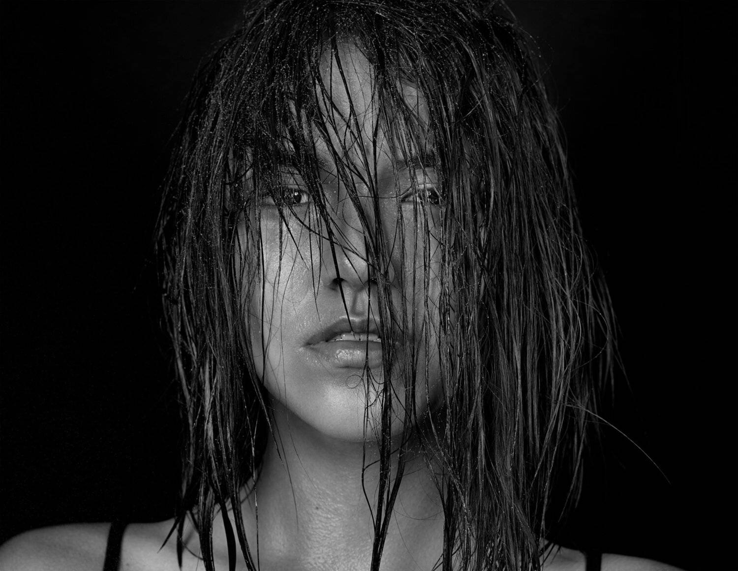 beauty, beauty photographer, model, headshot, closeup, makeup, long hair, eyes, facial, photographer, photography, Gary McGillivray-Birnie