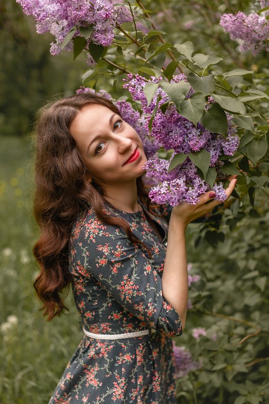 девушка, сирень, портрет, лето Мария и сирень фото превью