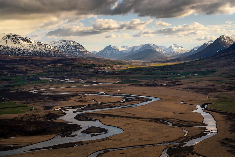 Icelandic Landscape фото превью