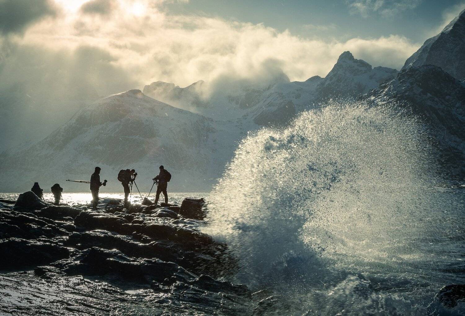 lofoten,norway,norwegian,landscape,winter,mountains,sea,sea shore,shoreline,wave,braking wave,weather,photographer,silhouette, Adrian Szatewicz